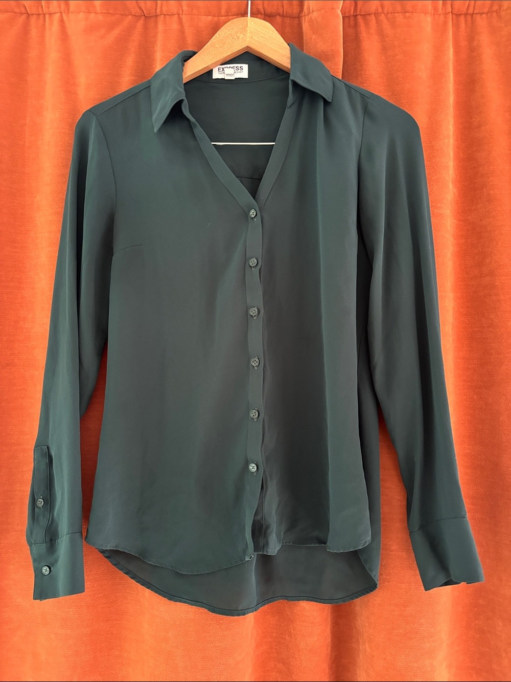 Express Dark Green Long-Sleeve Button-Front Shirt